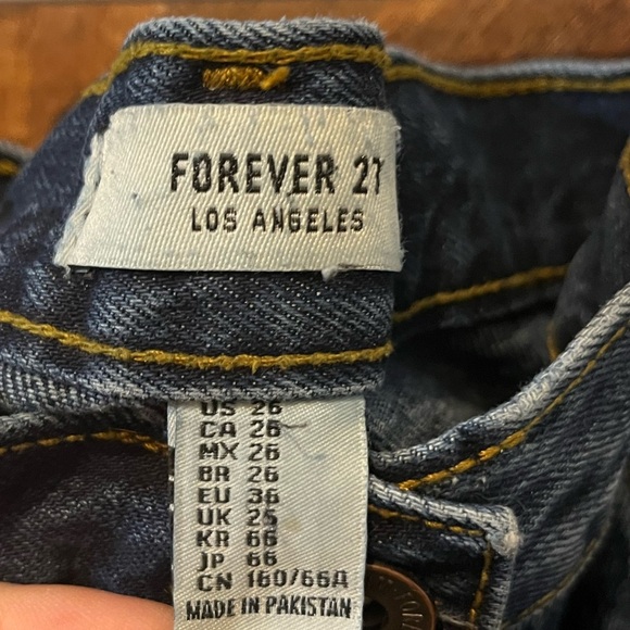 FOREVER 21 Womens mini jean button up skirt size 26” - Picture 3 of 3